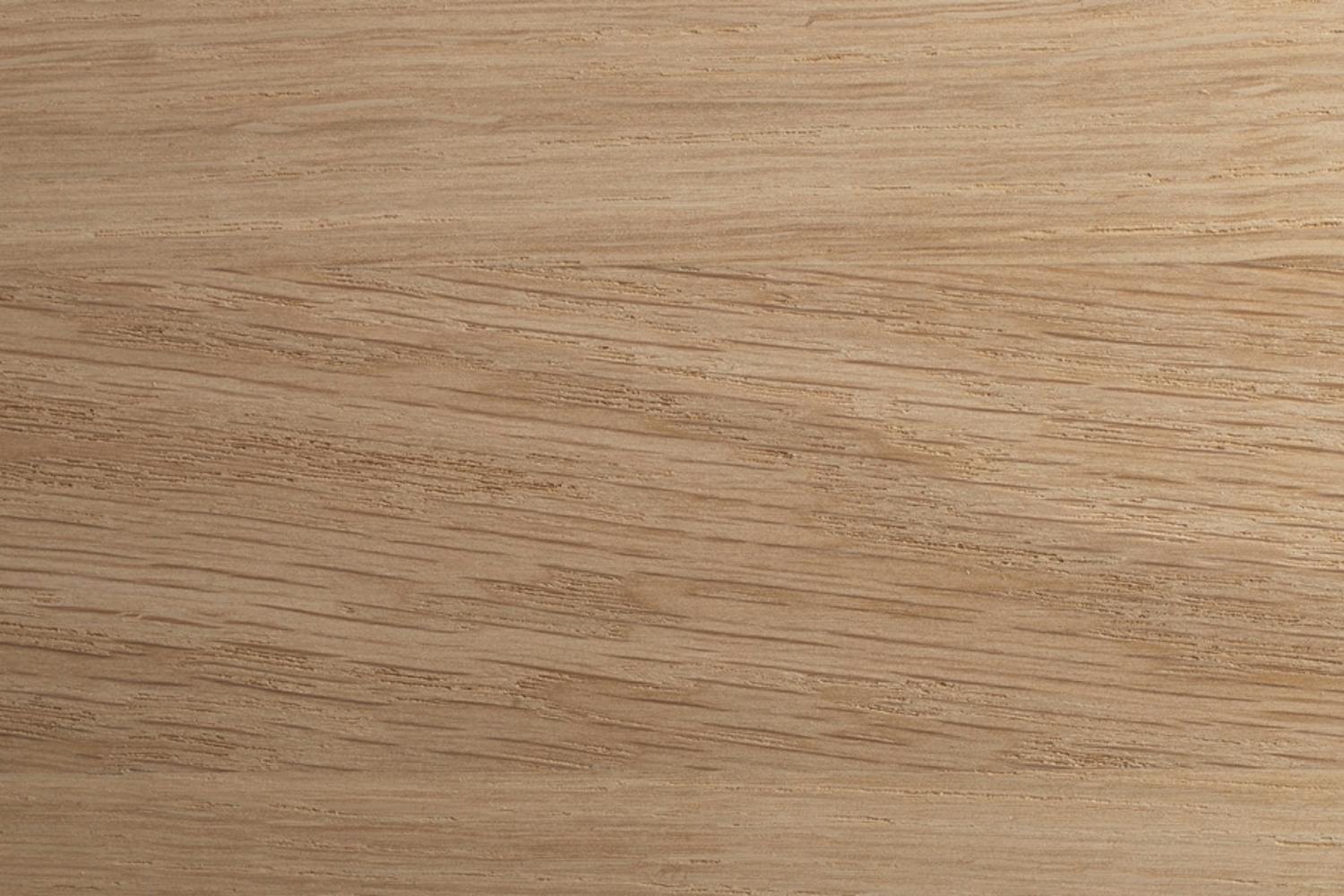 Kaupoissa on laaja valikoima eri puulajeista tehtyjä sauvaliimattuja pöytälevyjä. Kaupoissa on laaja valikoima eri puulajeista tehtyjä sauvaliimattuja pöytälevyjä.